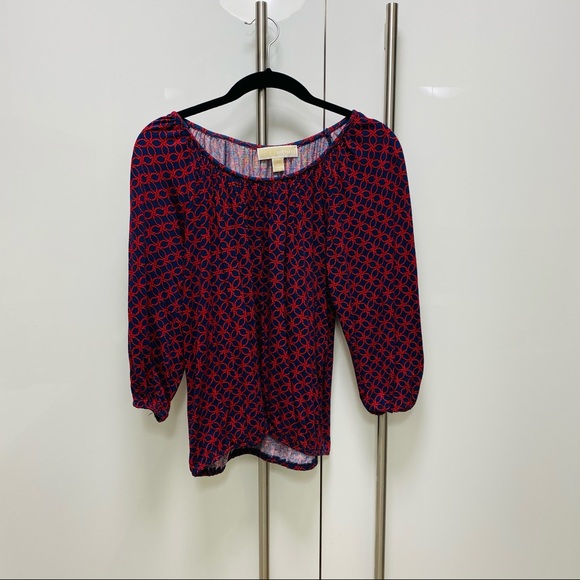 Michael Kors Blouse 3/4 sleeve top red and blue. 100% polyester. Size Petite. - Picture 4 of 6